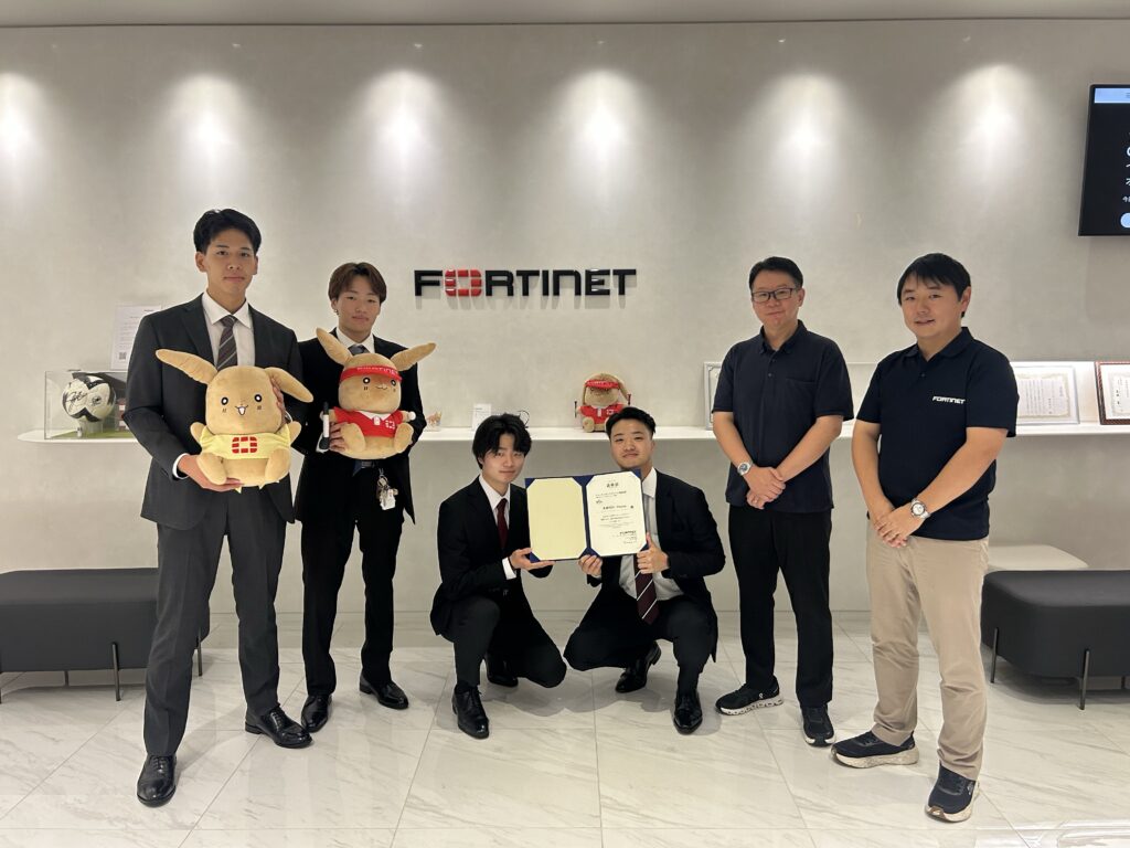 ホワイトハッカー企業プロジェクト集合写真